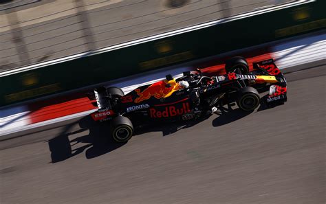 Max Verstappen, Red Bull RB16, 2020 Sakhir GP [4800x3160] : r/F1Porn