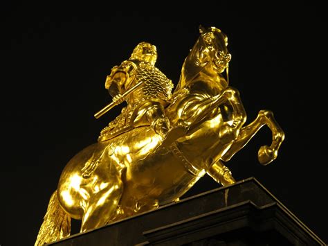Free Images : monument, statue, golden, metal, sculpture, art, gold ...