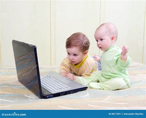 .kids Playing Computer Games Stock Image - Image: 8817381