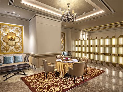 Luxury Hotel Booking in Kolkata - ITC Royal Bengal, Kolkata