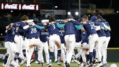 It Ends Tonight: A Celebration of the Seattle Mariners