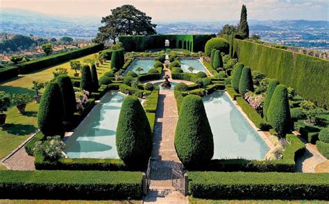 Visit the gardens of Villa Gamberaia