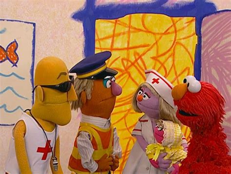 Elmo's World: Helping - Muppet Wiki