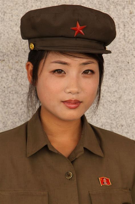 North Korea | North korea, Female soldier, Army women
