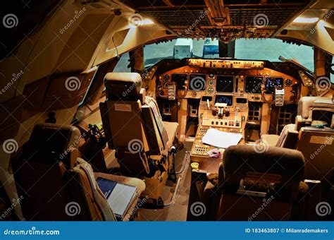 Airplane Cockpit. KLM Cargo Boeing 747 Editorial Photography - Image of ...