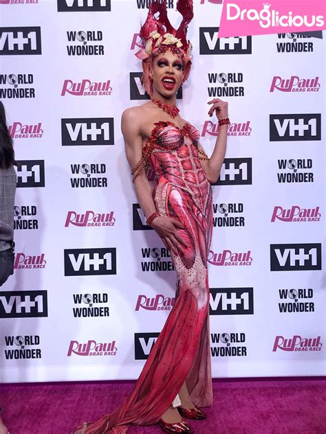 rupaul’s-drag-race-season-11-draglicious-runway-grand-finale-yvie-oddly ...