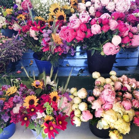 What a gorgeous display of flowers at the Toledo Farmers Market. https ...