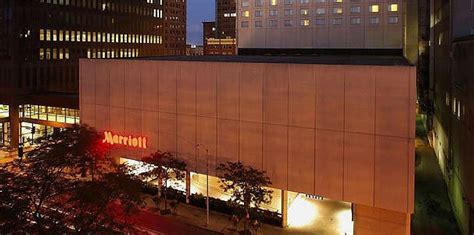 Downtown Marriott sold to Chicago company - Business Record