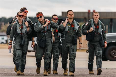 RAF Lakenheath giving off Top Gun vibes as U.S. Air Force pilots pictured at base