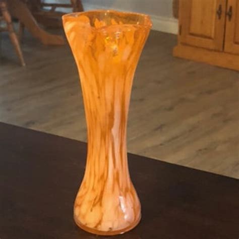 Art & Collectibles Glass art ruffled vase. Vintage orange and white swirl bud vase Glass ...