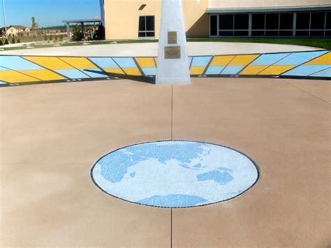 Chinook Trail Sundial Mosaic by Carmichael | Monumental sund… | Flickr