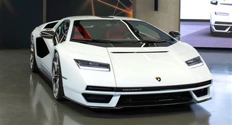 Lamborghini Countach LPI 800-4 Goes Back To The Future As A Sian-Based ...