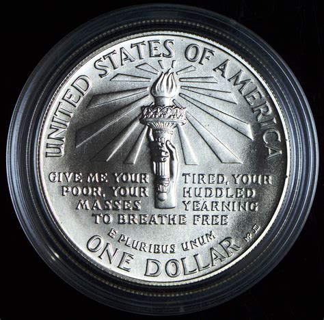 1986-P $1 Statue of Liberty Uncirculated US Commemorative Silver Dollar ...