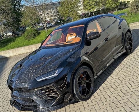 Lamborghini Urus Mansory Black Forged Carbon - Al Senani