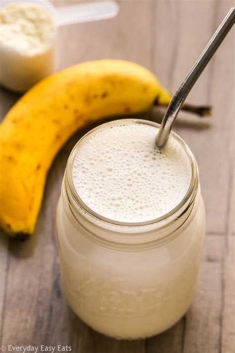 How to Make Healthy Homemade Protein Shakes | Banana protein shake, Homemade protein shakes ...