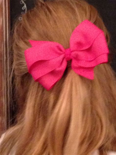 Items similar to PINK hair bow on Etsy