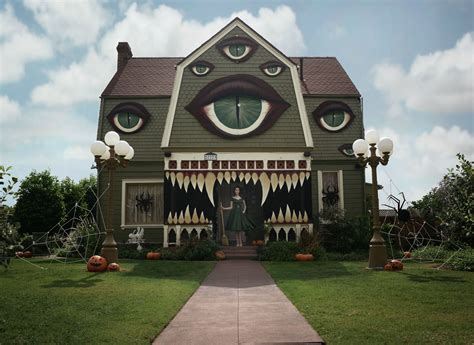 31 of the best decorated Halloween Houses - Gallery | eBaum's World