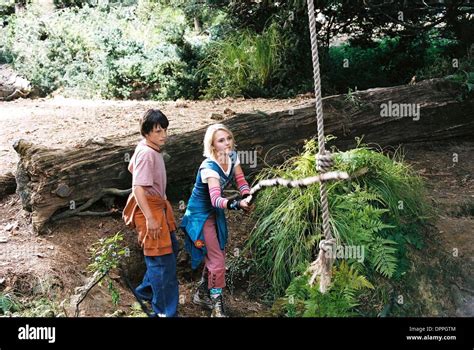 Josh hutcherson bridge terabithia 2007 hi-res stock photography and images - Alamy