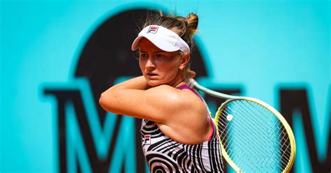 Madrid: Krejcikova outlasts Kovinic in three sets