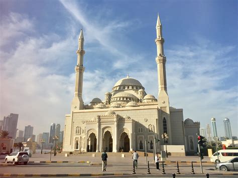 Take a trip to the Al Noor Mosque in Sharjah - INDIA OUTBOUND