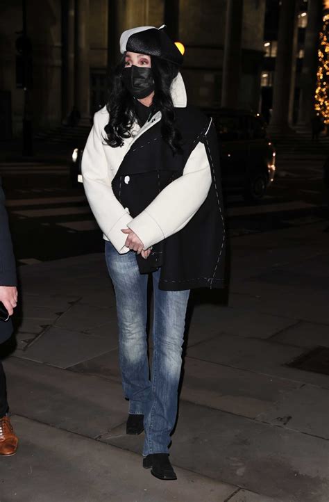 Cher in a Black Protective Mask Arrives at BBC Studios in London – Celeb Donut