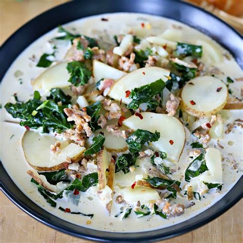 Copycat Olive Garden Zuppa Toscana Soup - Yummy Healthy Easy