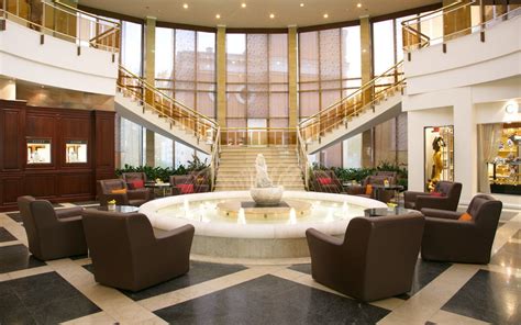 connaughtplacehotels.com » DoubleTree by Hilton Hotel Agra