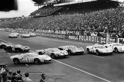 Ford Gt40 And Ferrari At 1966 Le Mans Race Images