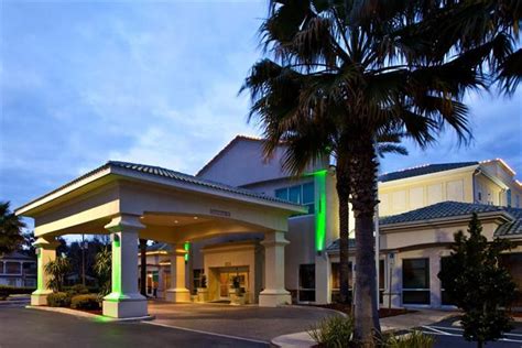 Holiday Inn Hotel & Suites St Augustine-Historic District, Saint Augustine - Compare Deals