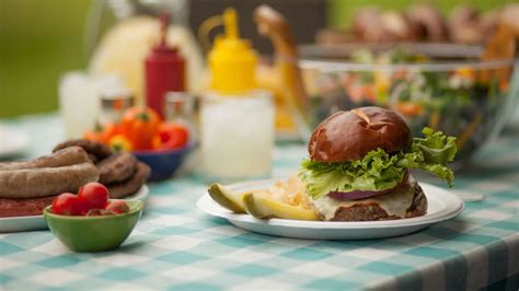 The Bun Makes the Burger: Choosing the Best Bread for Your Meat Stuffs - The Manual