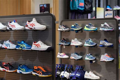 ASICS เปิด 2 สาขาใหม่ กับ ASICS STORE เซ็นทรัล พลาซ่า เวสต์เกต และเซ็นทรัล พลาซ่า ปิ่นเกล้า ตอบ ...