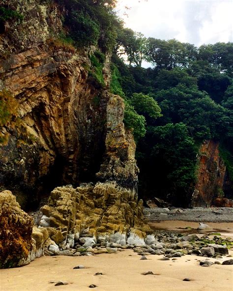 Beaches | Saundersfoot Harbour