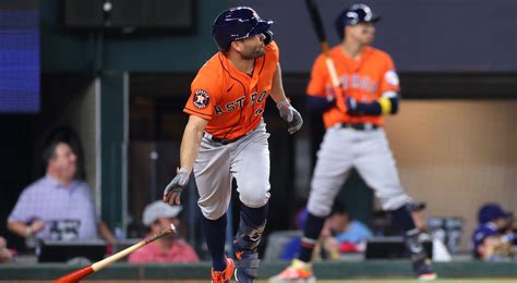 Jose Altuve Had An Interesting Reaction After Game 5 Homer