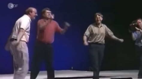 Bill Gates dances at Microsoft Windows 1995 launch party, old video ...