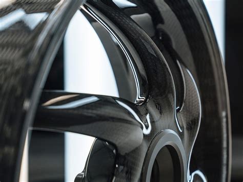 The State of the Carbon-Fiber-Wheel Universe | Cycle World