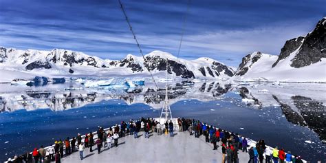 Find Luxury and Adventure On a Cruise to Antarctica