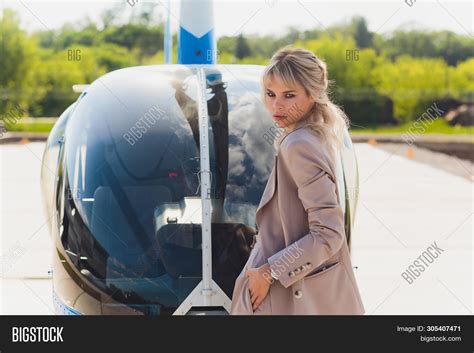 Female Pilot Cockpit Image & Photo (Free Trial) | Bigstock