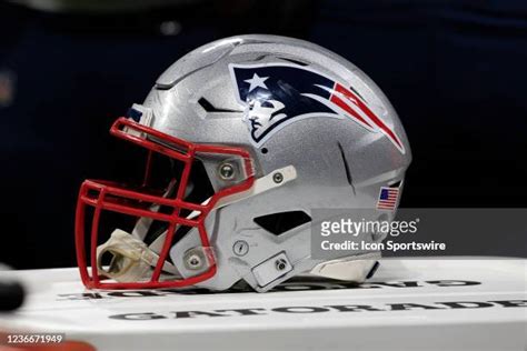 1,662 New England Patriot Helmet Stock Photos, High-Res Pictures, and ...