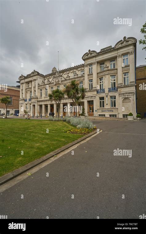 Queens Building Queens College Stock Photo - Alamy