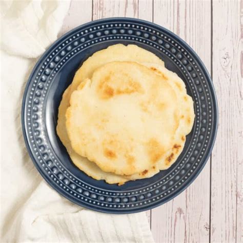 How to Make Arepas (The easiest recipe!) | Delicious Everyday