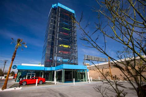 Carvana vending machine unveiled in Las Vegas | Las Vegas Review-Journal