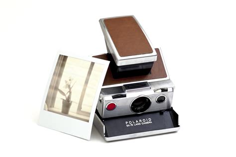 Limited Edition Polaroid SX-70 Vintage Camera | Gadgetsin