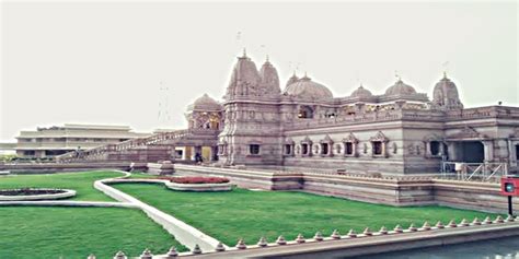 Baps Shri Swaminarayan Mandir Pune | Temple Timings, Tickets