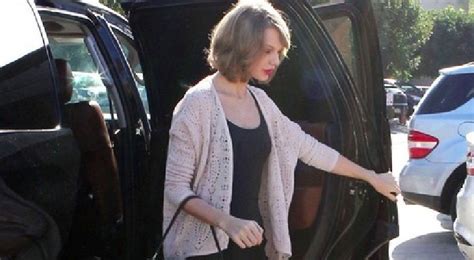 Taylor Swift Prefers a Comfortable Toyota Sequoia - autoevolution