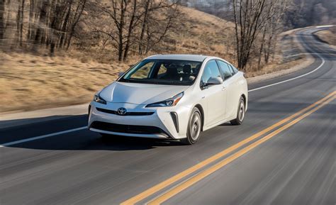 2019 Toyota Prius Reviews | Toyota Prius Price, Photos, and Specs | Car ...