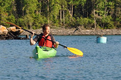 Kayaking the biggest lake in the world - Matador Network