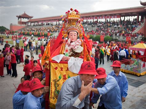 China's Leaders Harness Folk Religion For Their Aims | NCPR News