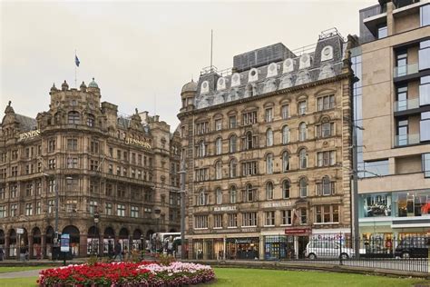 Old Waverley Hotel - #EdinburghHotels #Europe #UK Edinburgh Uk, Edinburgh Hotels, Edinburgh ...