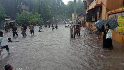 Monsoon arrives in Mumbai a day early, heavy rainfall to lash city | Mumbai news - Hindustan Times