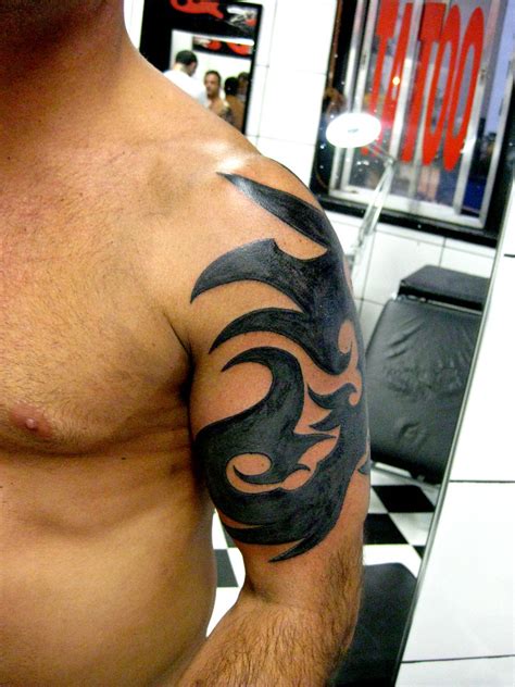 Tatuagem tribal arm tattoo | www.micaeltattoo.com.br micaelt… | Flickr